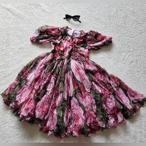 Dolce and Gabbana Chiffon Silk Rose Floral Dress size 7 and matching sunglasses